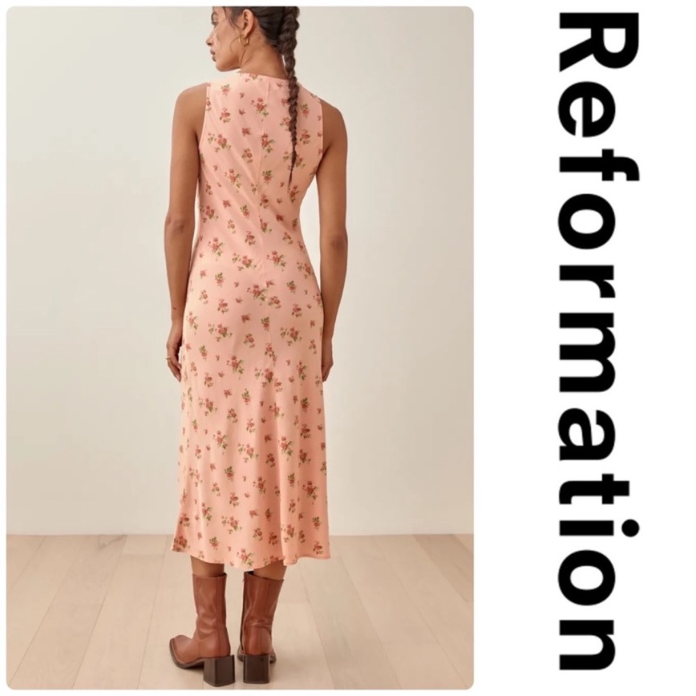Reformation Lauryl Floral Midi Dress in Size 8 ๐ - Picture 4 of 11